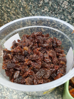 Picture of raisins roughly chopped.